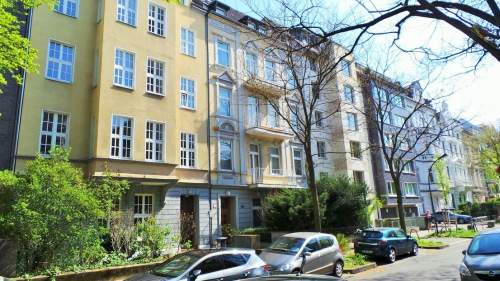 Traumhaft kernsanierte Luxuswohnung mit hohen Decken