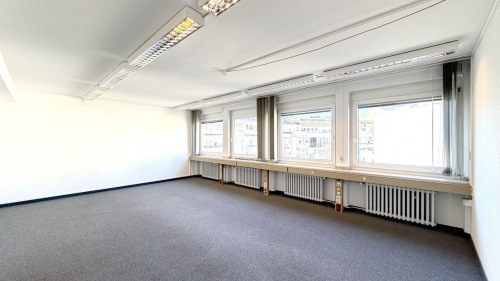 Großzügige und klimatisierte Bürofläche im Stadtzentrum